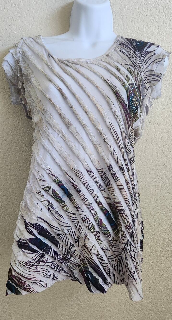 Studio Y Beige Striped Floral Print Rhinestone Top Small Lightweight Soft